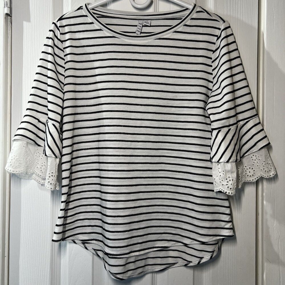 Elle Black & White Striped Blouse Medium M - Eyelet Lace Flare Bell Sleeve Top